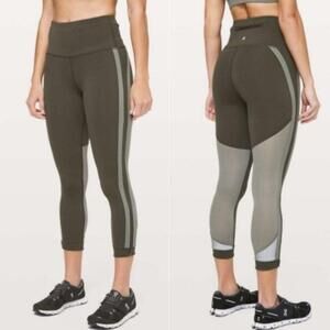 Lululemon Crop Leggings - Zip  the Line - 6